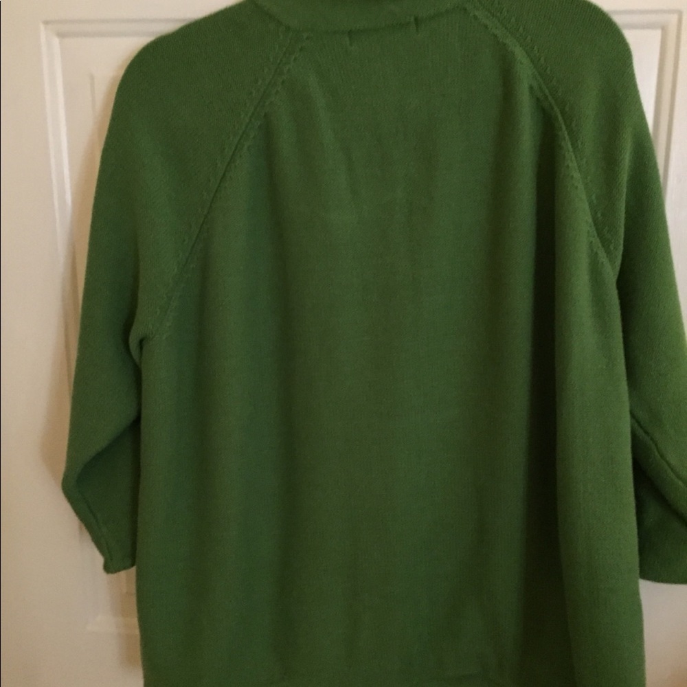 sweater - Picture 2 of 3